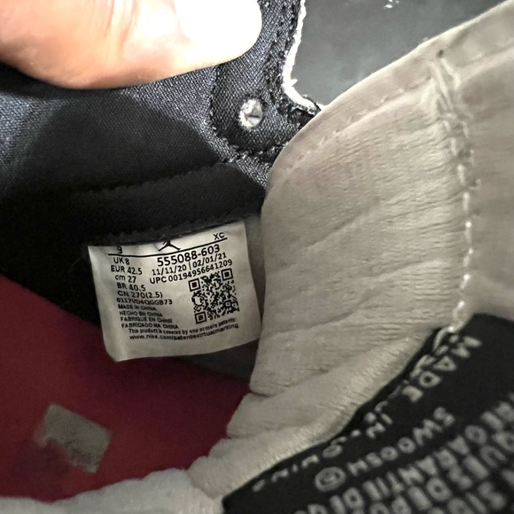 JORDAN 1 Retro High 'Light Fusion' Athletic Sneakers size 9 - Picture 8 of 8